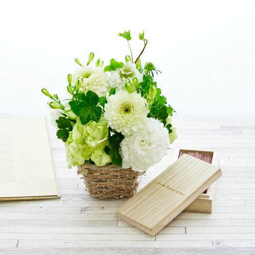 お悔やみ お供えの花 青山フラワーマーケット公式 花屋 花 花束 フラワーギフト 通販