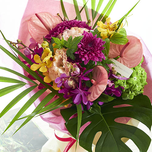 強打 閉塞 輪郭 青山 フラワー マーケット 花束 3000 円 はねかける 自転車 平和的