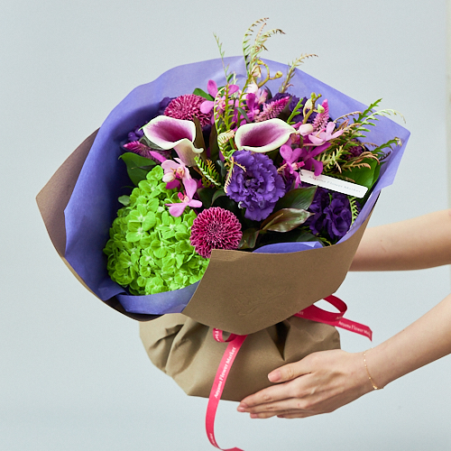 9 1 9 16到着 両手いっぱいに花束を抱える幸せ カラードブーケ ヴィオレ 青山フラワーマーケット公式 花屋 花 花束 フラワーギフト 通販