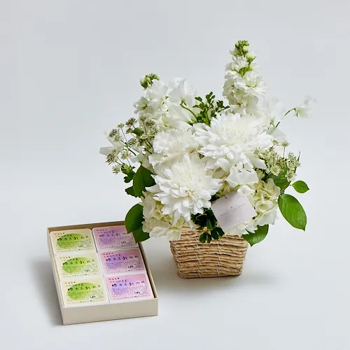 10/1～12/27到着】偲ぶ気持ちを込めた贈り物とらや／ゆるるか6個入と白