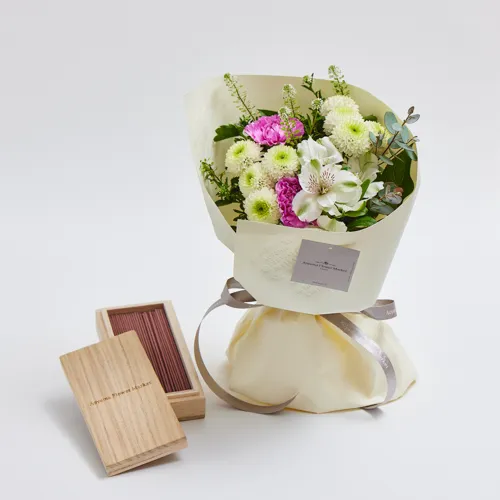 3/1～4/30到着】心安らぐ花の香りのお線香とともにお届け紫の