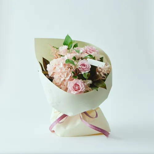 10/1～12/26到着】両手いっぱいに花束を抱える幸せ カラードブーケ