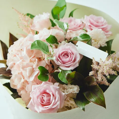 10/1～12/26到着】両手いっぱいに花束を抱える幸せ カラードブーケ