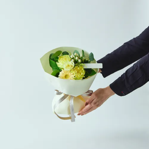 10/1～12/26到着】陽だまりのようなペールイエローの花々 カラード