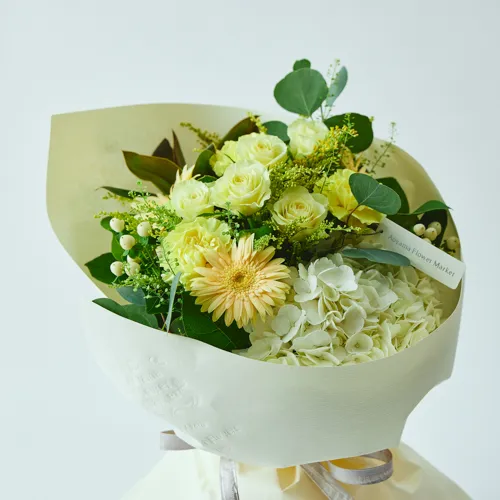 10/1～12/26到着】両手いっぱいに花束を抱える幸せ カラードブーケ