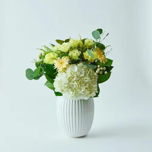 10/1～12/26到着】両手いっぱいに花束を抱える幸せ カラードブーケ