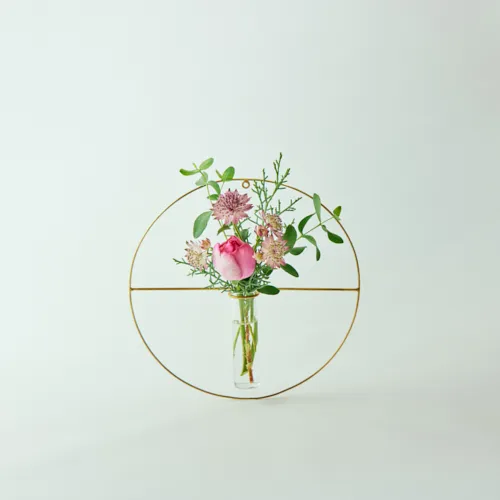 チューリップにあうフラワーベース・花瓶 | 青山フラワーマーケット