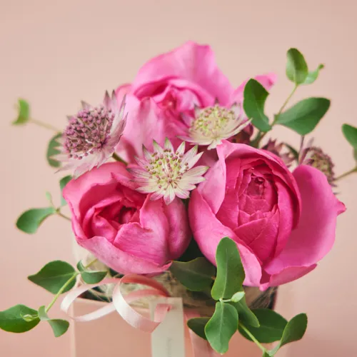 フラワーアレンジメントC 11/1～11/30到着】乙女心くすぐるフラワーギフト ローズボックス