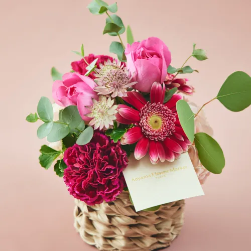 11/1～11/30到着】そのまま飾れる可憐なアレンジ ローズギフト