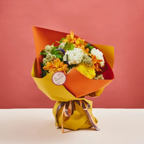 るか　赤　青　小花ブーケ フォークフラワーブーケ カモミール 赤 青 黄色 ブーケ 夏の花