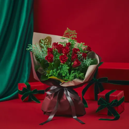 フラワーベース　クリスマス 上品な12本のバラのブーケ×フラワーベース【クリスマス】Carol vase M