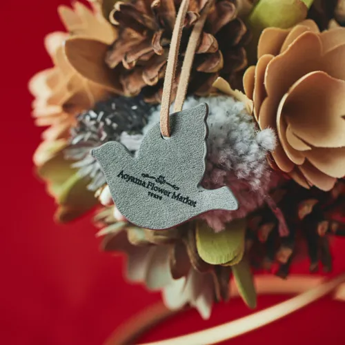 11/10～12/25到着】掛けて飾れる、モダンなボールリース クリスマス