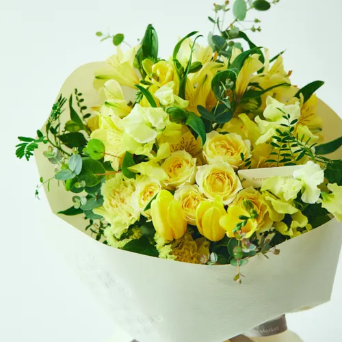 1/9～2/28到着】オリジナルフラワーベース付き カラードブーケ