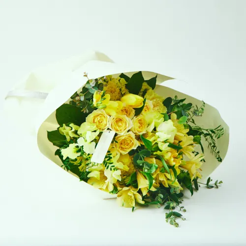 1/8～2/28到着】両手いっぱいに花束を抱える幸せ カラードブーケ