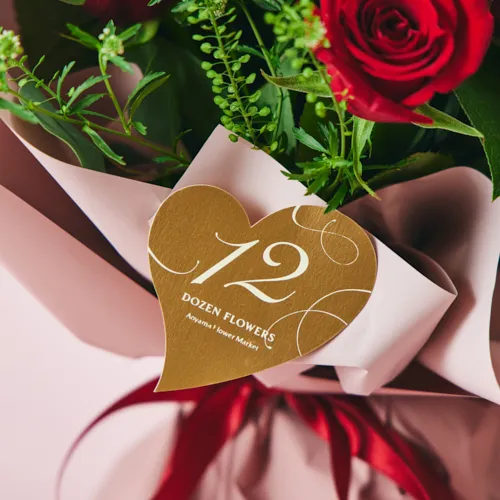 1/21～2/15到着】あふれる思いを花に託して ダズンフラワーズブーケ