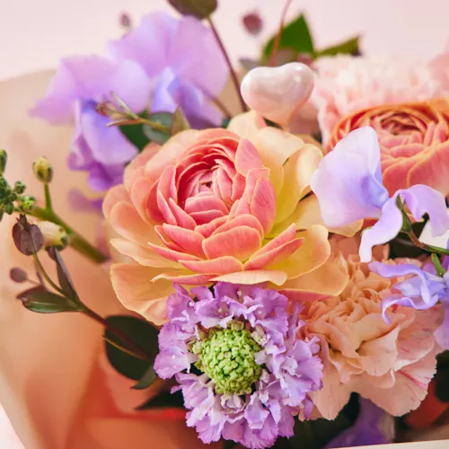 推しカラーブーケ♥ピンク色シリーズ♥ 1/21～2/1到着】ストレートな思いを伝えるピック付き 【愛妻の日