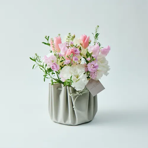 2/1～2/28到着】ボリューム感を生かした優し気なアレンジ ピンクの