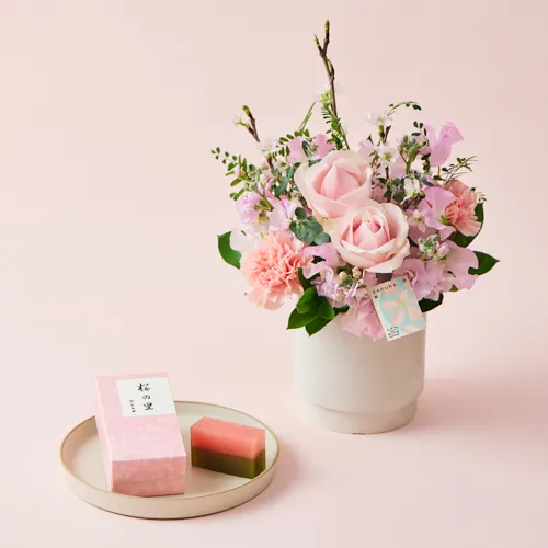 3/1～3/31到着】春の訪れを知らせる花々と季節の和菓子 とらや／季節の