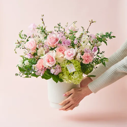 2/1～3/31到着】フォーマルなシーンにも合う華やぎアレンジ 桜ギフト