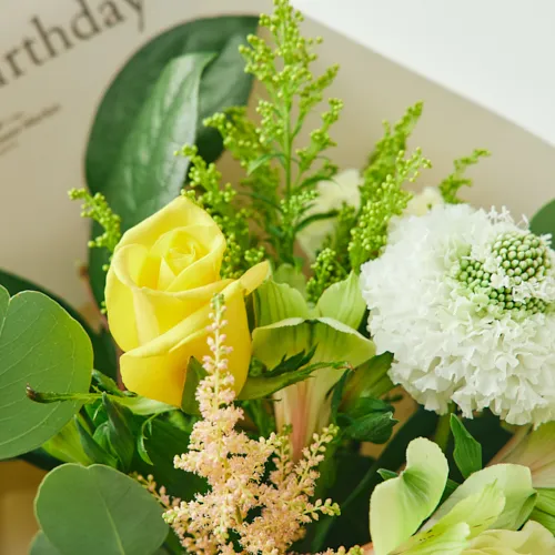 5/16～5/31到着】「Happy Birthaday」のメッセージ付き カラードブーケ