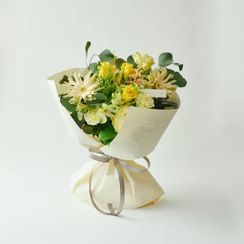 3/1～4/30到着】両手いっぱいに花束を抱える幸せ カラードブーケ