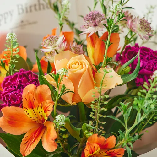 5/16～5/31到着】「Happy Birthaday」のメッセージ付き カラードブーケ