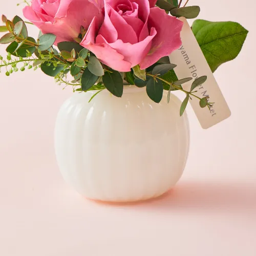 3/1～3/15到着】フラワーベース×キュートなギフト Ripple vase（Milky