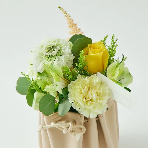 3/1～4/30到着】そのまま飾って楽しめる、華やかなフラワーギフト