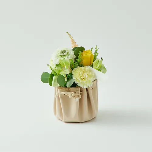 3/1～4/30到着】そのまま飾って楽しめる、華やかなフラワーギフト