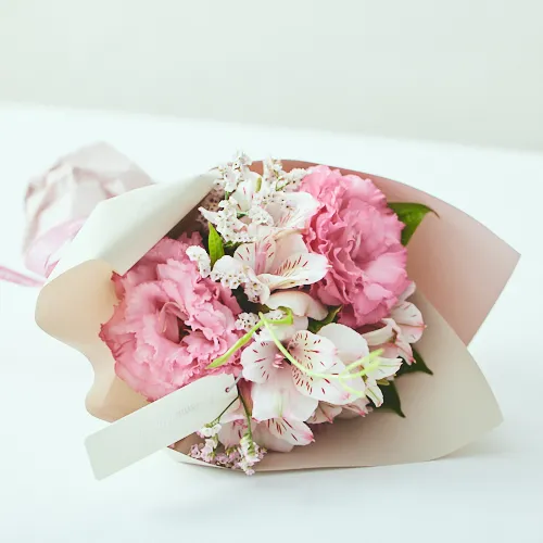 天然の花の色みが美しい、ふわふわの今治タオル hanairo タオル