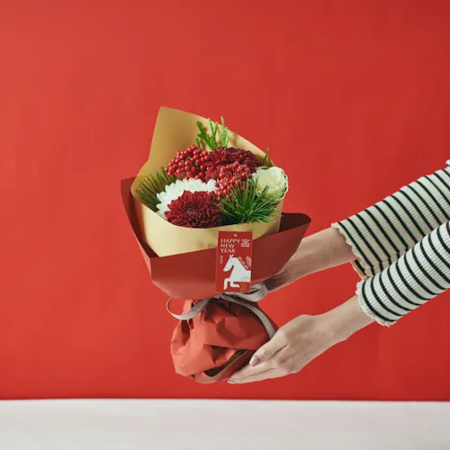 牡丹白蝶』 お正月壁掛けブーケ 限定品 牡丹白蝶』 お正月壁掛けブーケ