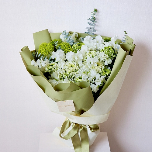 誕生日・記念日・発表会など、お祝いに【ブーケ（ミモザ）】 | 青山