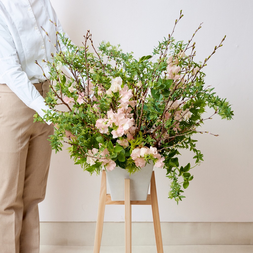 開店・オフィス移転などフォーマルなお祝いに【ヒノキスタンド（ミモザ