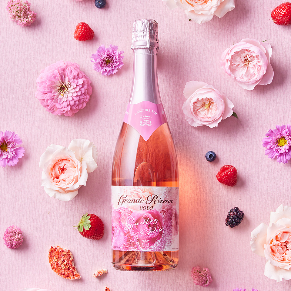 花とワイン その親和性 花 フラワーギフトなら青山フラワーマーケット 青山フラワーマーケット公式 花屋 花 花束 フラワーギフト 通販 花とワイン その親和性 花 フラワーギフトなら青山フラワーマーケット 青山フラワーマーケット公式 花屋 花 花束 フラワーギフト 通販