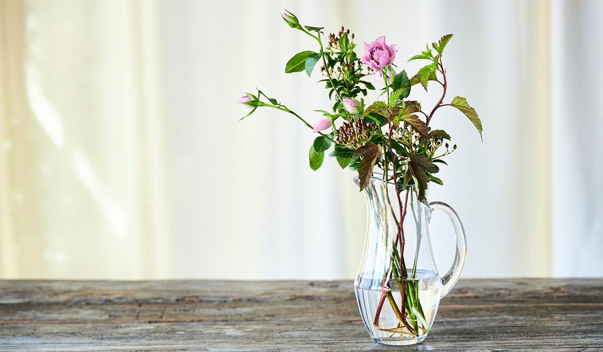 花の魅力を引き出すメジャリングフラワーベース 青山フラワーマーケット公式 花屋 花 花束 フラワーギフト 通販 花の魅力を引き出すメジャリングフラワーベース 青山フラワーマーケット公式 花屋 花 花束 フラワーギフト 通販