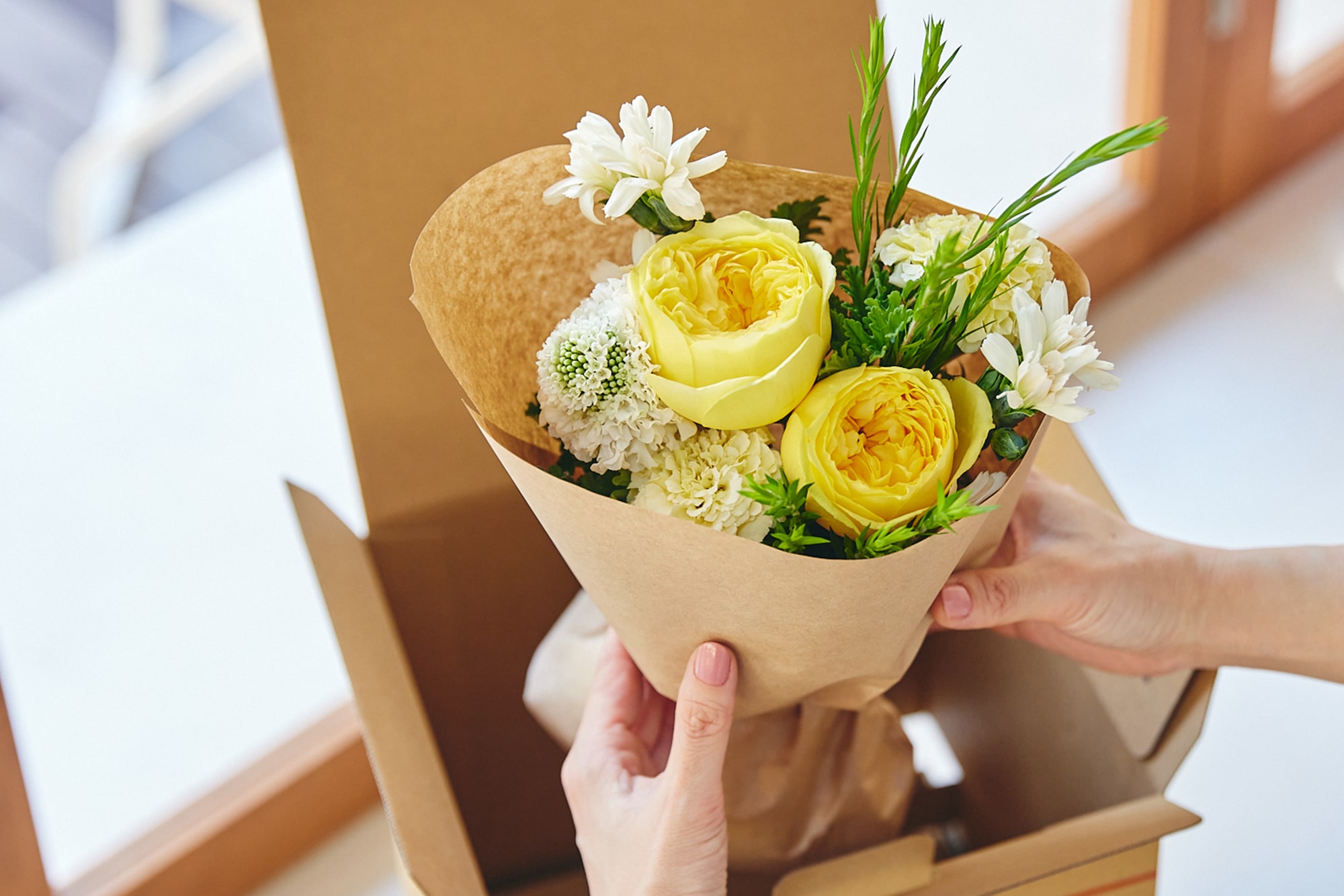 憧れの「花のある生活」が習慣に！「旬の花定期便」をセンスよく飾る3