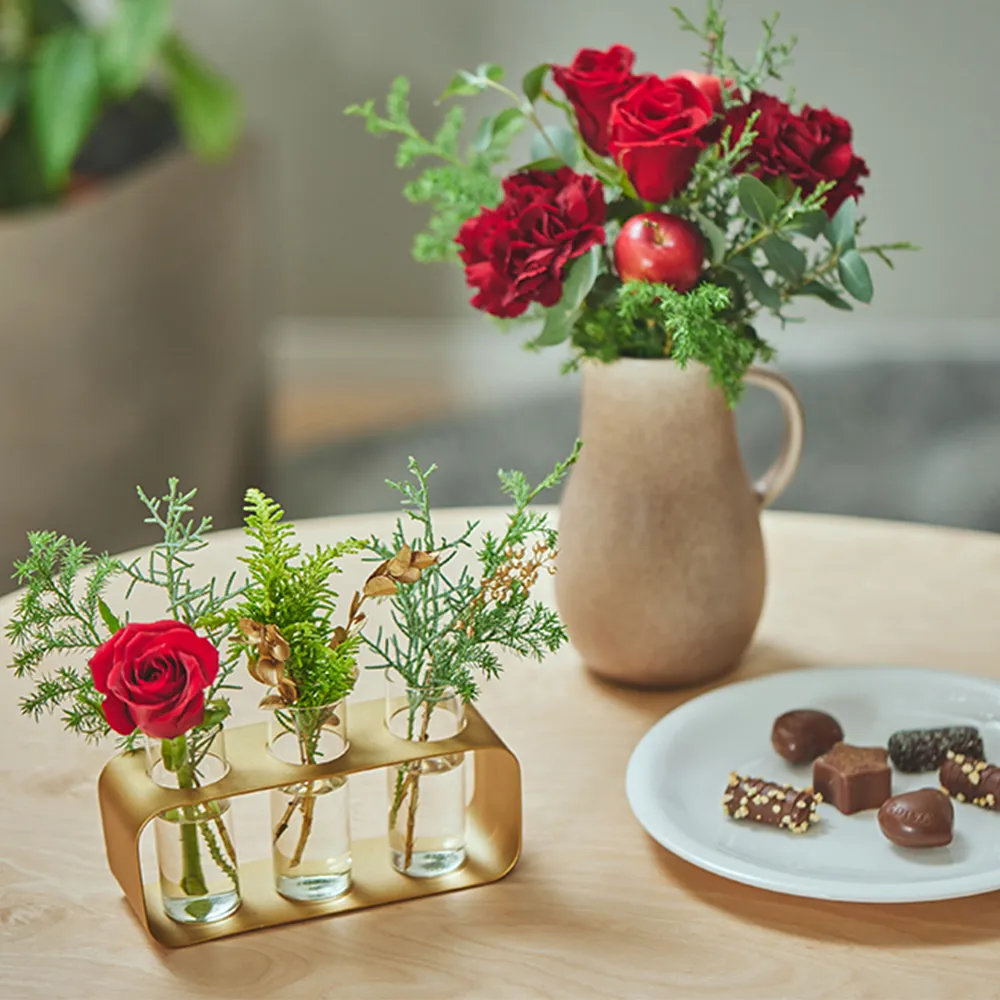 クリスマスの飾り付けアイデア集。ツリーアレンジやリースでホリデー