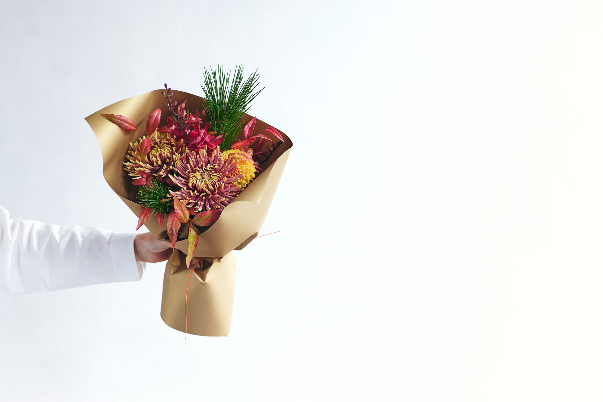 季節を愉しむ「お正月に飾りたい10種の花」｜青山フラワー