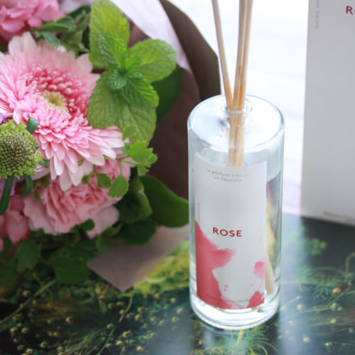 自然の花が香るような みずみずしくナチュラルな香りを再現花屋がつくったルームディフューザー ローズ 青山フラワーマーケット公式 花屋 花 花束 フラワーギフト 通販