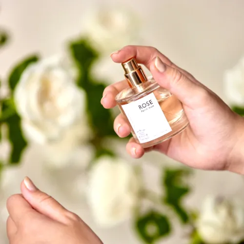 甘さの奥にスパイスを感じる神秘的な香り Original Eau de toilette