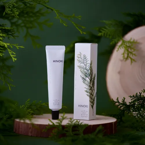 水仕事を繰り返す手肌のために花屋が本気で作った！ HAND CREAM HINOKI