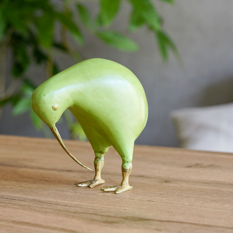 森で最も愛される鳥」と言われるキウイ(大)Green | 青山フラワー