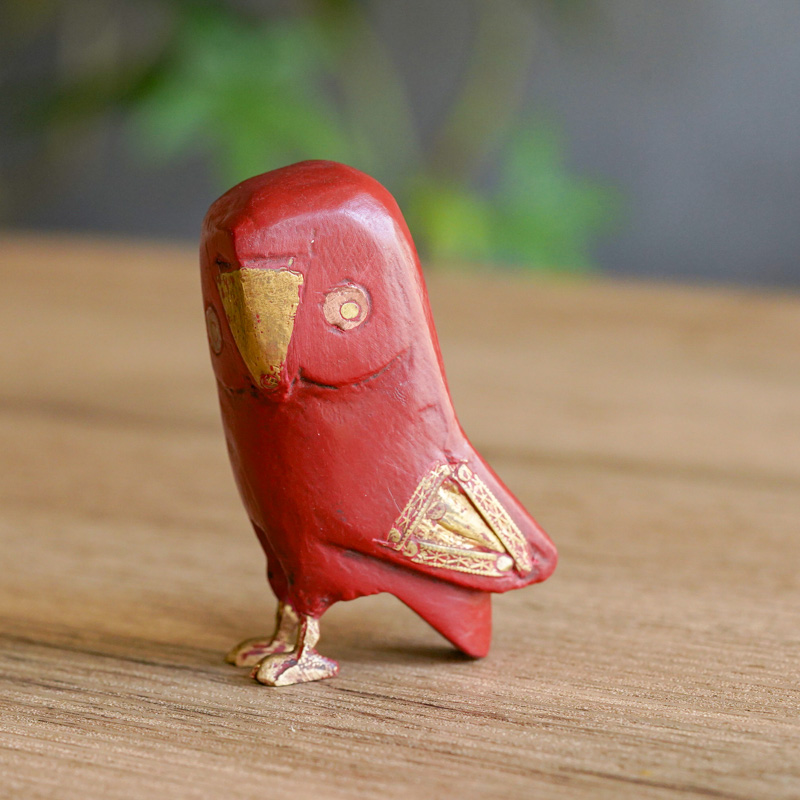 幸運の鳥」として親しまれるフクロウ(小)Red | 青山フラワーマーケット