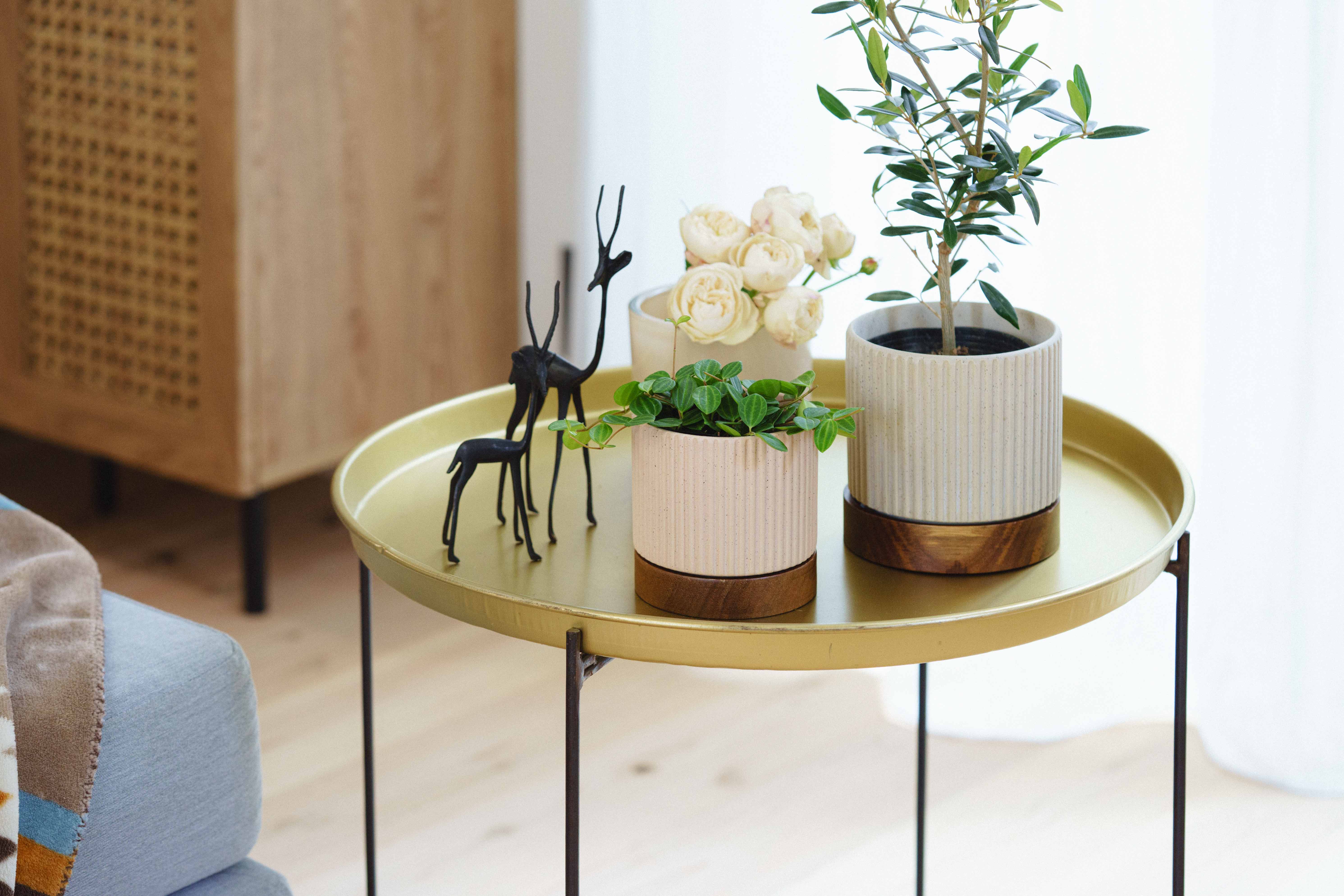 ブラス ラウンドサイドテーブル | 青山フラワーマーケット｜花束