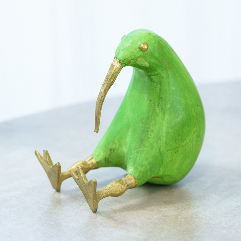 森で最も愛される鳥」と言われるキウイ(小) Green | 青山フラワー