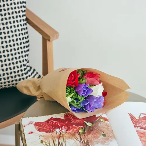 2月中旬以降～順次発送】見惚れる程のかわいさ！ Season Flower【希少