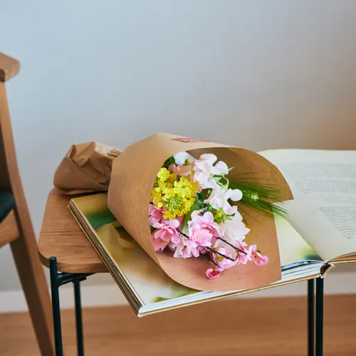 2/28-3/1到着】桃の節句を華やかに彩るー Season Flower 3月3日は