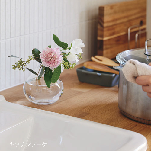 長さとボリューム感の違う3つのブーケをお届け 旬の花定期便 ライフ