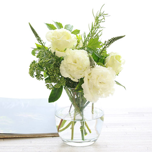 大切な方に、いつでも新鮮な季節のお花を・・ 旬の花定期便 お供えM