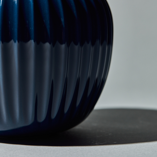KAHLER(ケーラー)/Hammershoi M indigo | 青山フラワー
